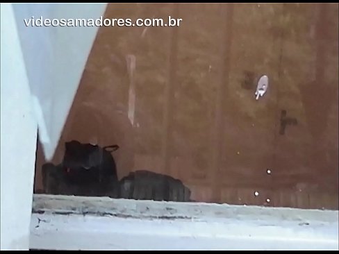 ❤️ Omu cornu chì fighjula a so fidanzata cù un altru tippu, registrendu un video di cazzo senza disturbà a coppia ❤️ Video sessu à porn co.porno24-7.ru ﹏