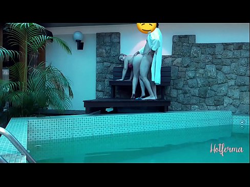❤️ Boss invita a cameriera à a piscina, ma ùn pudia resiste à un caldu ❤️ Video sessu à porn co.porno24-7.ru ﹏